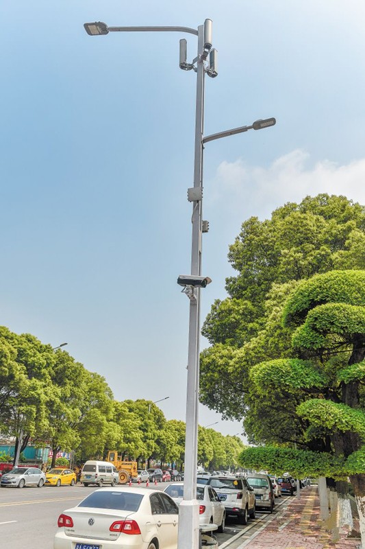 湖南(nan)首條“智慧炤明路”亮相長沙(sha)隆平高(gao)科技(ji)園